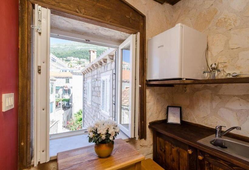 Номер Basic, Eddie's Sea View Rooms Old Town