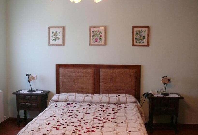 חדר סטנדרט לארבעה, Masia Del Cura