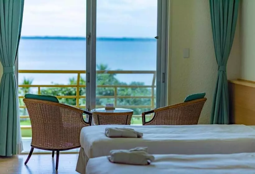 اتاق استاندارد چهار تخته با چشم‌انداز دریا, Beach Hotel Sunshine Ishigakijima