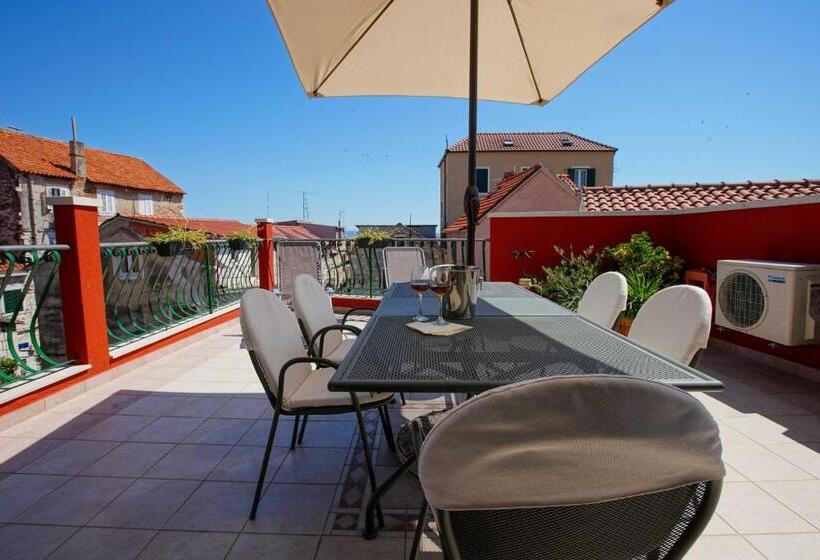 带阳台两卧公寓, Boutique Guest Accommodation Zephyrus