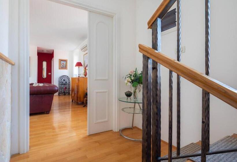 דירה בת חדר שינה 1 עם מרפסת, Boutique Guest Accommodation Zephyrus