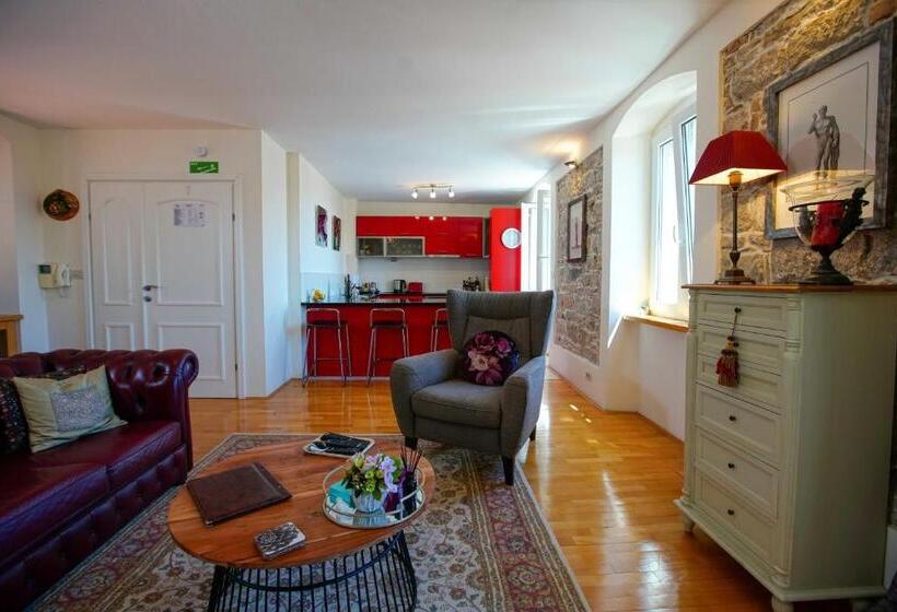 דירה בת חדר שינה 1 עם מרפסת, Boutique Guest Accommodation Zephyrus