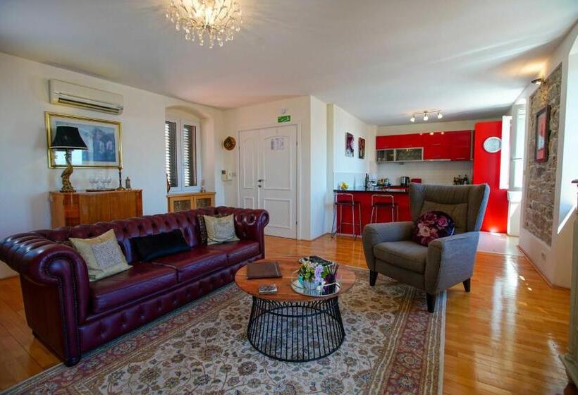 דירה בת חדר שינה 1 עם מרפסת, Boutique Guest Accommodation Zephyrus