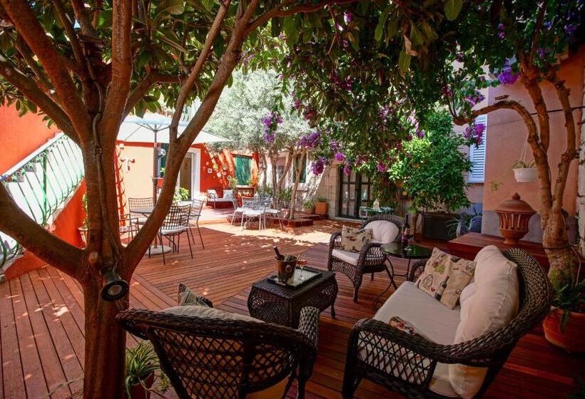 חדר סטנדרט נוף לגינה, Boutique Guest Accommodation Zephyrus