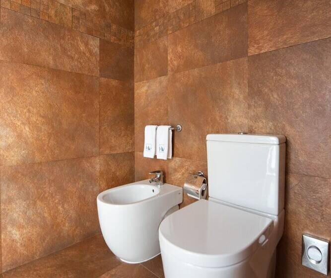 اتاق استاندارد با بالکن, Eurostars Oporto