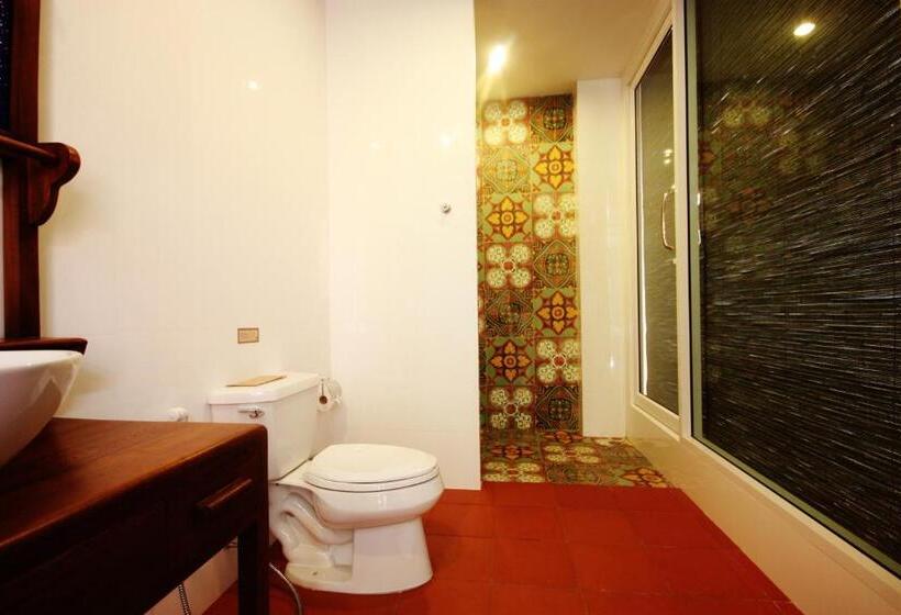 سوییت, Feung Nakorn Balcony Rooms And Cafe