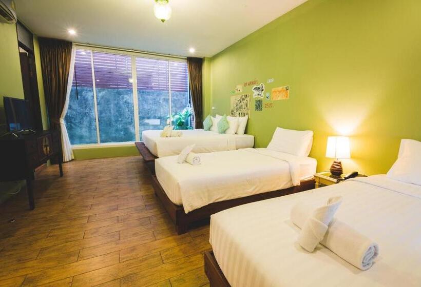 سوییت, Feung Nakorn Balcony Rooms And Cafe