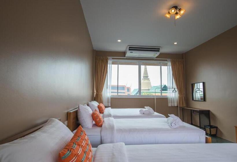 اتاق خانوادگی با سرویس بهداشتی مشترک, Feung Nakorn Balcony Rooms And Cafe