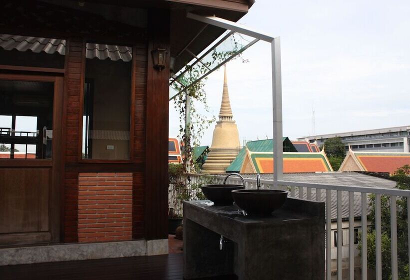اتاق خانوادگی با سرویس بهداشتی مشترک, Feung Nakorn Balcony Rooms And Cafe