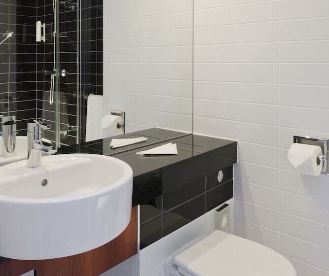 Номер Стандарт, Holiday Inn Express Manchester City Centre, An Ihg
