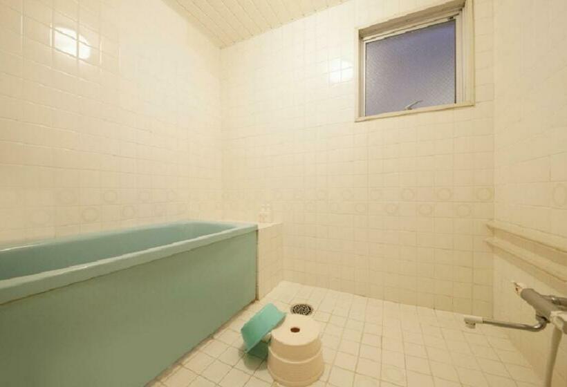 패밀리 룸, Izu Ippeki Lake Lakeside Terrace