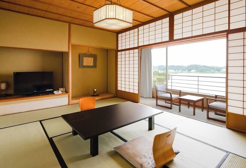 غرفة قياسية مطلّة علي البحيرة, Apa Hotel & Resort Kaga Katayamazu Onsen Kasuikyo