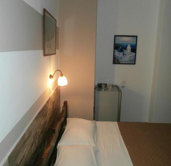 バルコニー付きスタンダードルーム, Narkissos