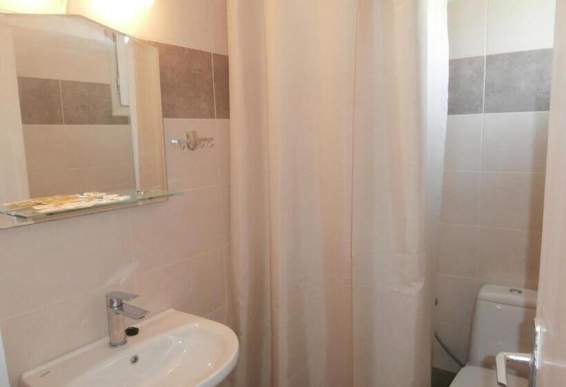 バルコニー付きスタンダードルーム, Narkissos