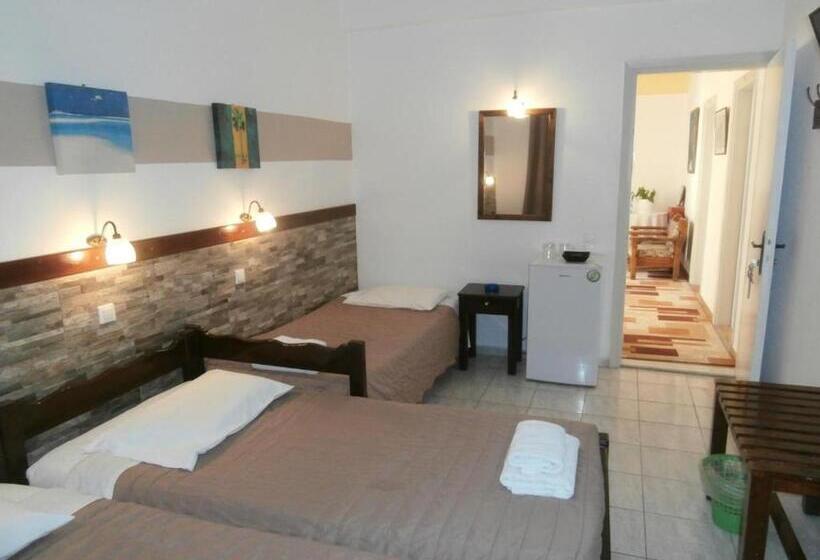 スタンダードトリプルルーム, Narkissos