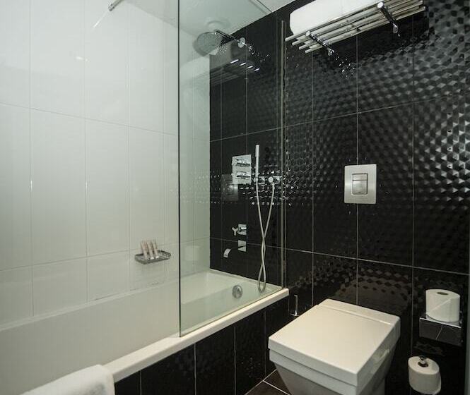 سوییت جونیور, Posada Del Leon De Oro Boutique