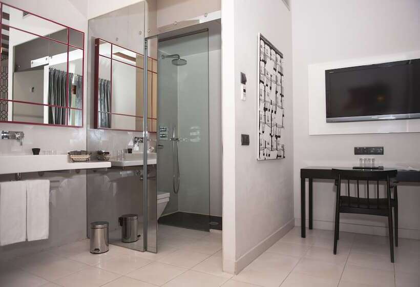 اتاق خانوادگی, Posada Del Leon De Oro Boutique