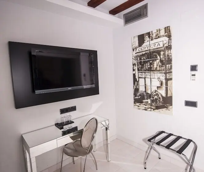سوییت جونیور, Posada Del Leon De Oro Boutique