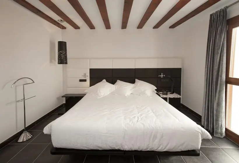 سوییت جونیور, Posada Del Leon De Oro Boutique