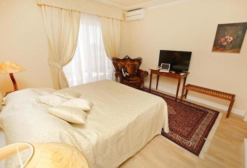 オーシャンビュースイート, Villa Triana Adults Only