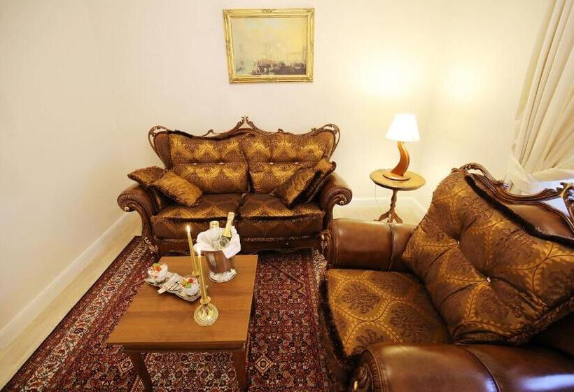 オーシャンビュースイート, Villa Triana Adults Only