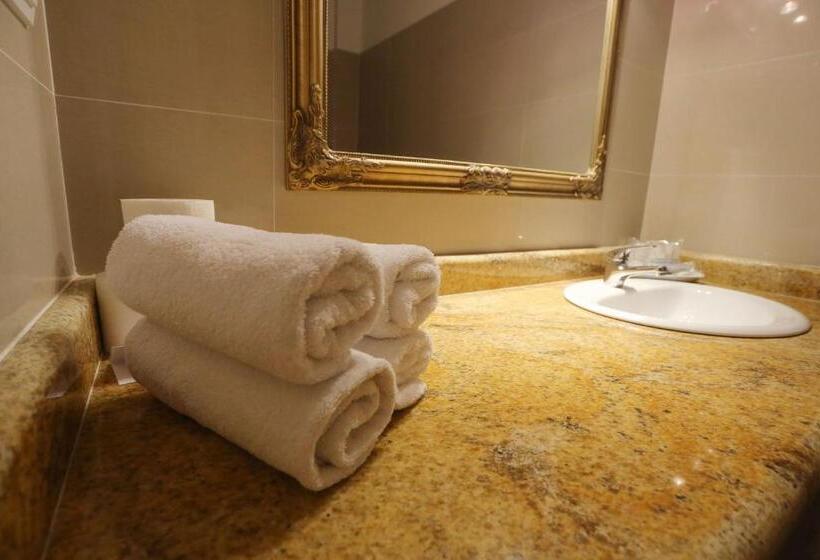 اتاق سوپریور با چشم‌انداز دریا و بالکن, Villa Triana Adults Only