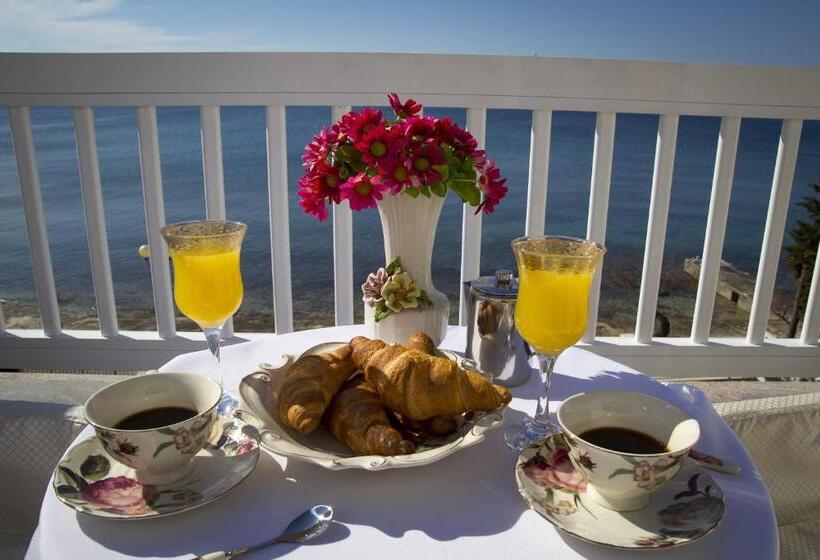 バルコニーつきオーシャンビュースーペリアルーム, Villa Triana Adults Only