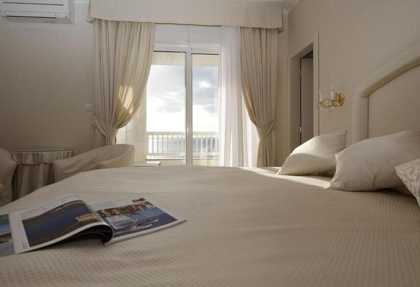 バルコニーつきオーシャンビュースーペリアルーム, Villa Triana Adults Only