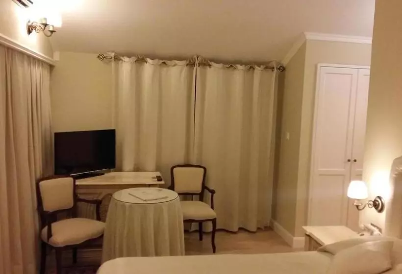 バルコニー付きスタンダードルーム, Villa Triana Adults Only