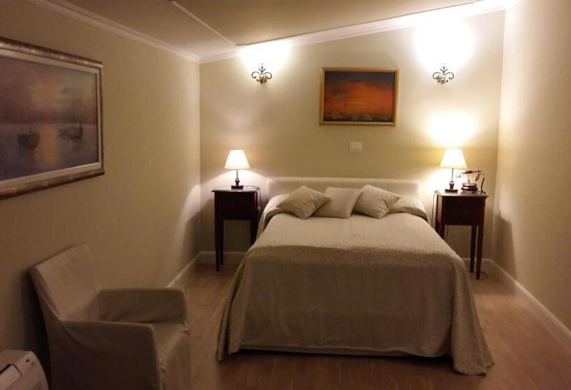 اتاق استاندارد با بالکن, Villa Triana Adults Only