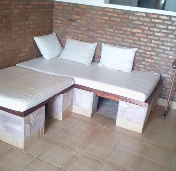 1 Bedroom Apartment Lake View, Valia Apartments In Kiriri With Panoramic View