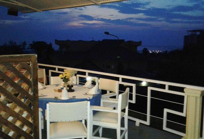 1 Bedroom Apartment Lake View, Valia Apartments In Kiriri With Panoramic View