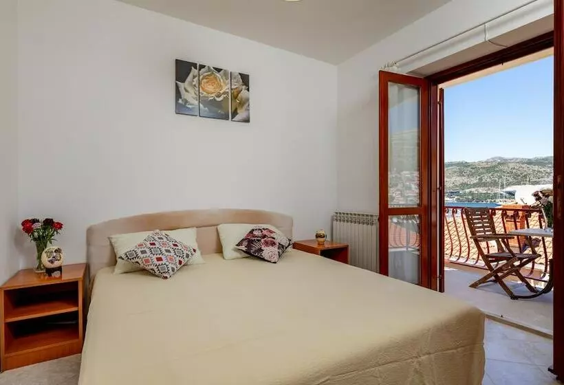 آپارتمان 2 خوابه با چشمانداز دریا, Villa Valjalo