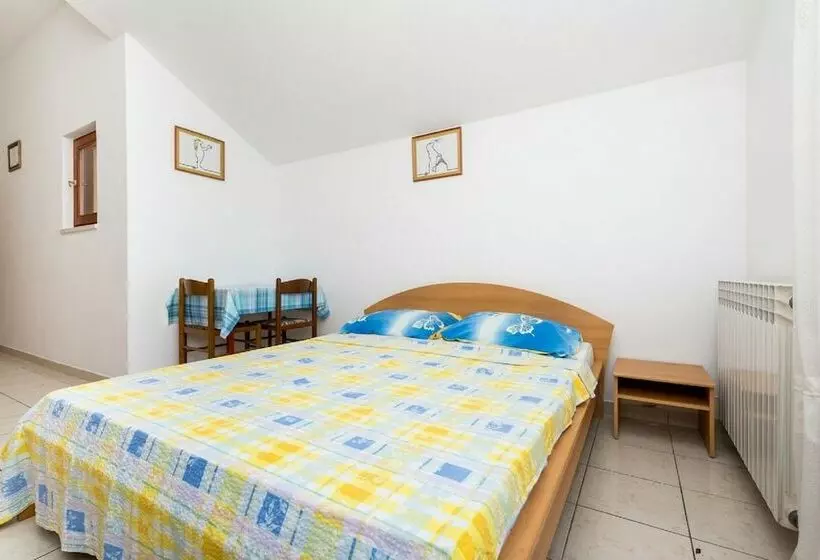 آپارتمان 2 خوابه با چشمانداز دریا, Villa Valjalo