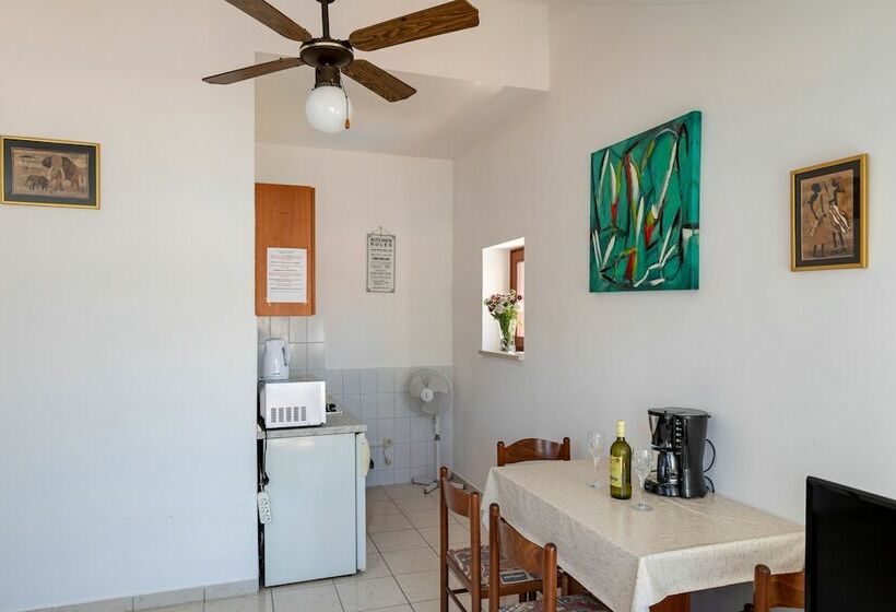 带2个卧室带海景的公寓, Villa Valjalo