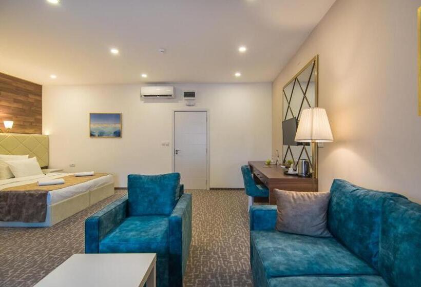 سوییت خانوادگی, Luxury Rooms Skadarlija