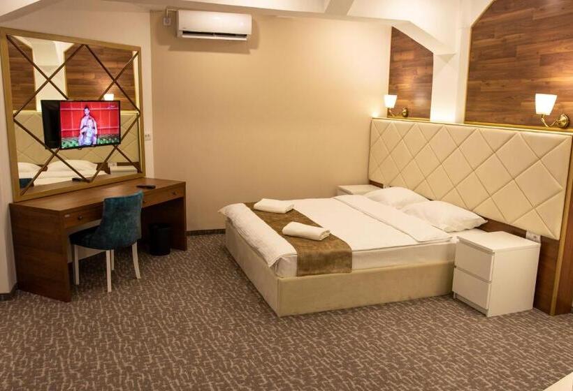 سوییت خانوادگی, Luxury Rooms Skadarlija