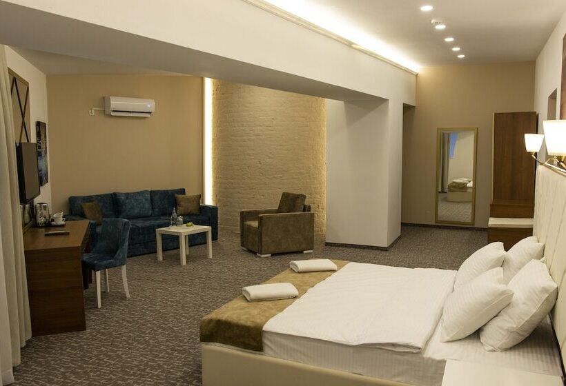 سوییت جونیور, Luxury Rooms Skadarlija