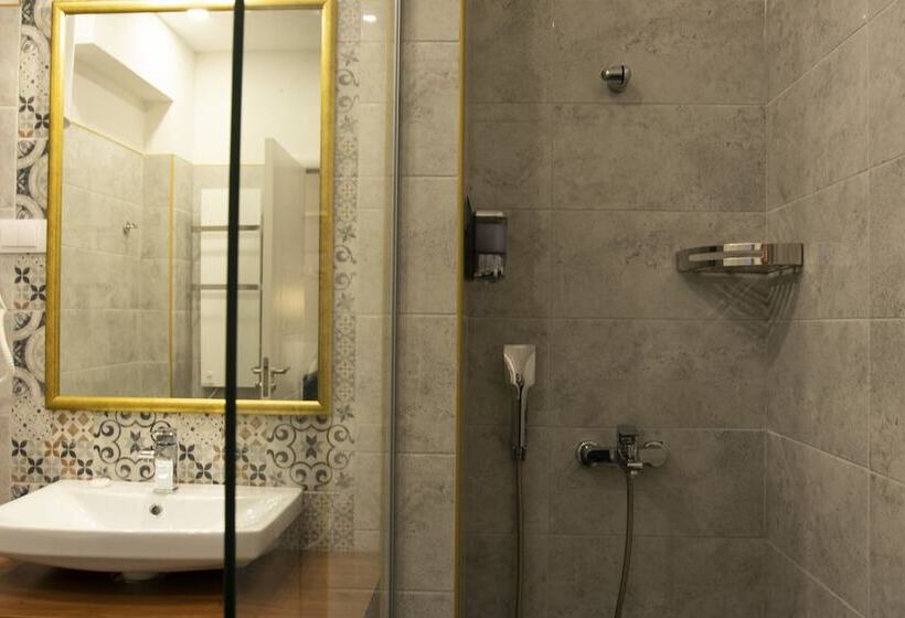 اتاق اکونومی, Luxury Rooms Skadarlija