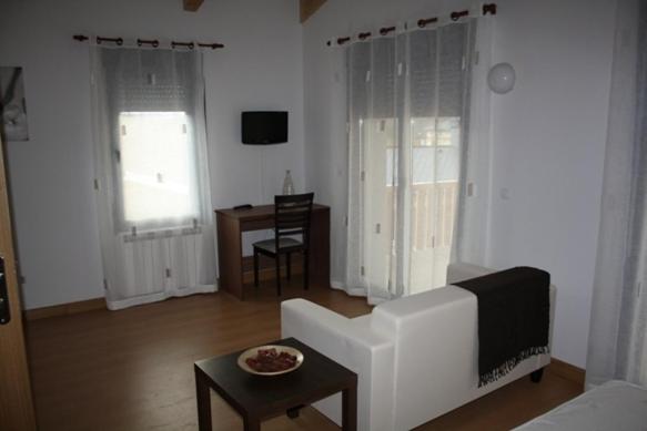 ファミリールーム, Alojamiento Ubaldo Nieto