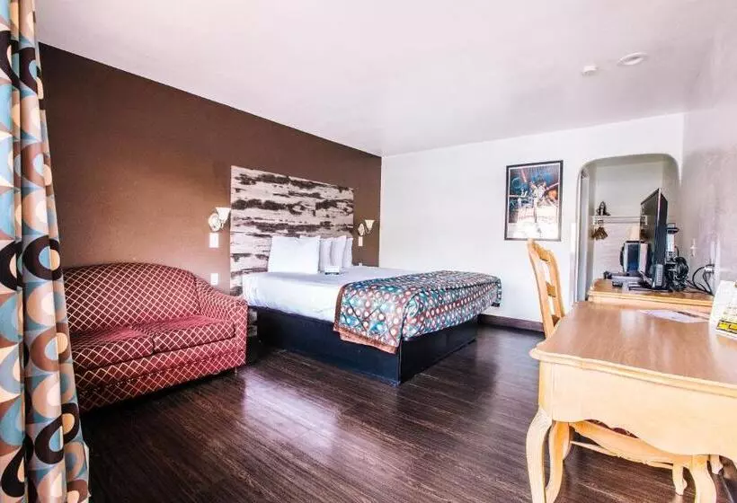 身障者適用キングサイズベッドルーム, Anaheim Discovery Inn And Suites