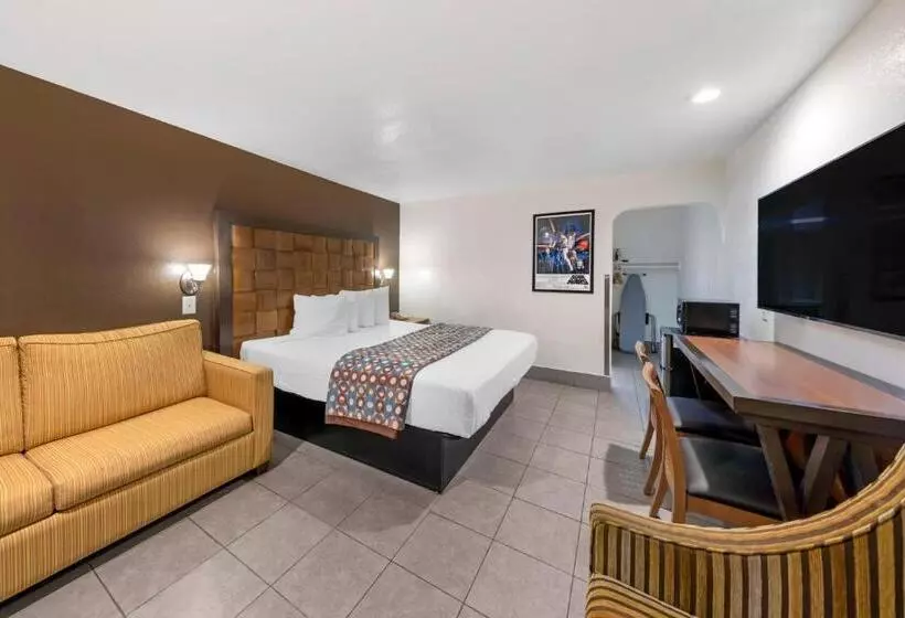 身障者適用キングサイズベッドルーム, Anaheim Discovery Inn And Suites