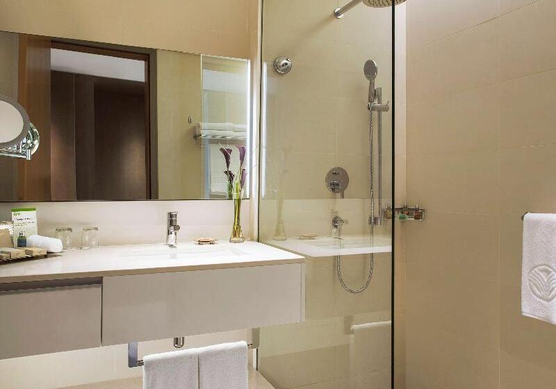 スタンダードルーム, Motoyu Kosenkaku