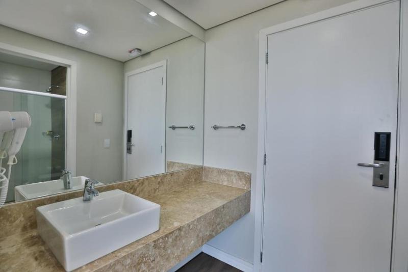 带大床的标准间, Best Western Plus Houston Atascocita Inn & Suites