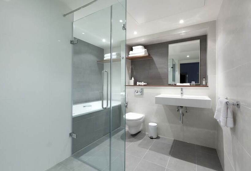 スイート, Doubletree By Hilton Hotel London  Tower Of London