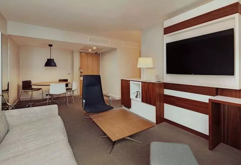 スイート, Doubletree By Hilton Hotel London  Tower Of London