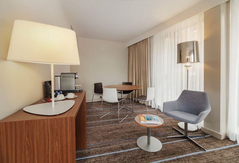 スイート, Doubletree By Hilton Hotel London  Tower Of London