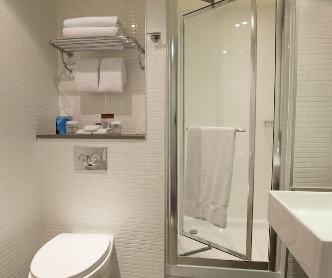 Номер Deluxe, Doubletree By Hilton Hotel London  Tower Of London