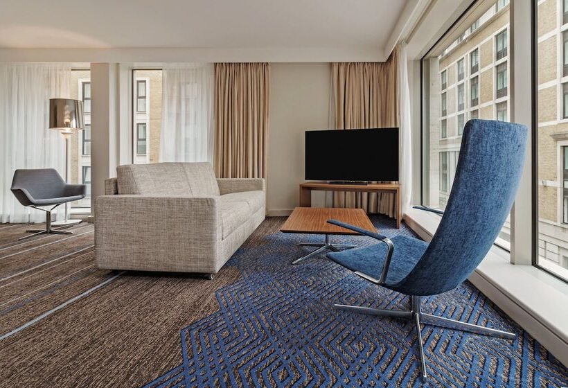 Люкс, Doubletree By Hilton Hotel London  Tower Of London
