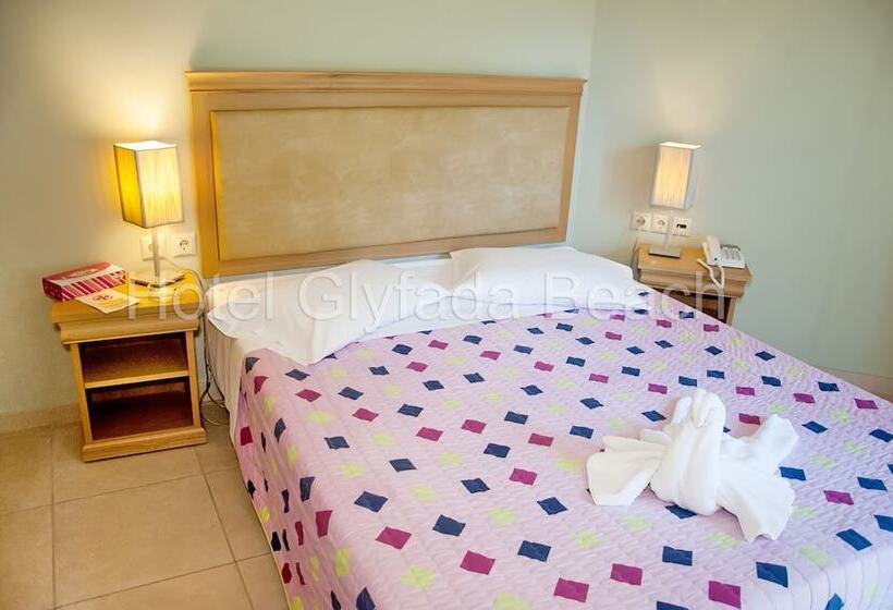 Номер Стандарт Индивидуальный, Glyfada Beach